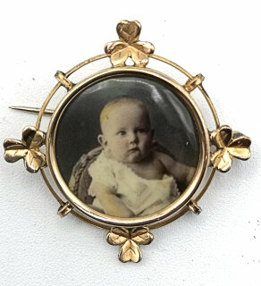 Antike Jugendstil Foto Brosche Silber vergoldet um 1900 (Baby)